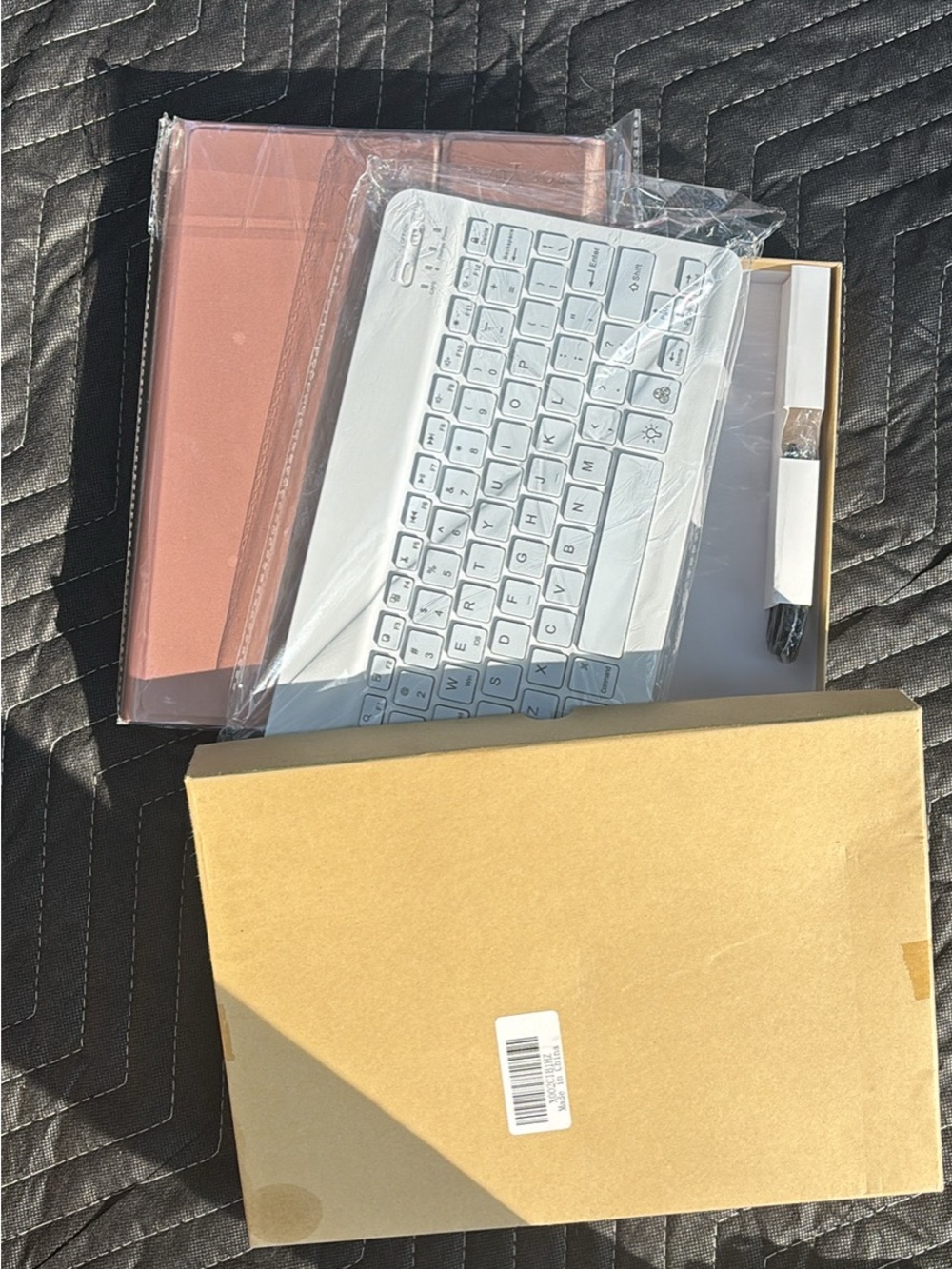 Wireless Bluetooth Keyboard with Rose Gold Cover